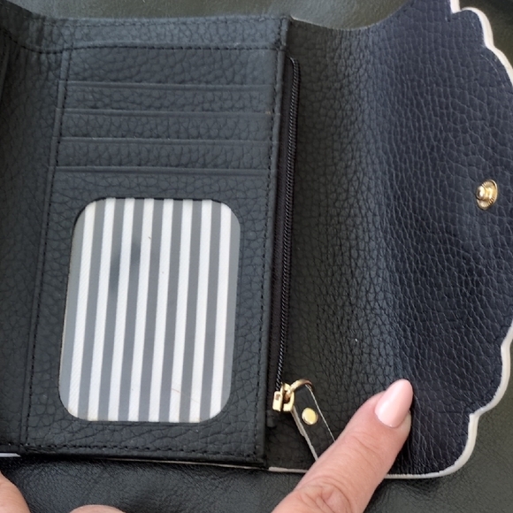 Kate Spade Scalloped Edge Black Textured Wallet - Picture 3 of 9